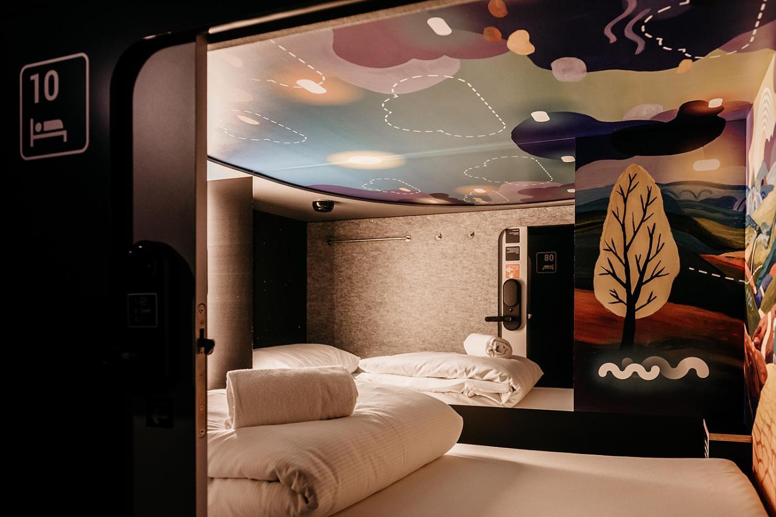 Capsule Hotel - Lucerne Old Town Eksteriør billede